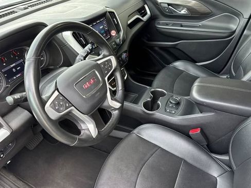 Used 2024 GMC Terrain SLT AWD/4WD image 10