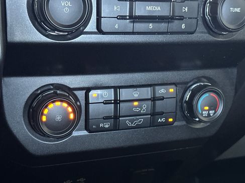 Used 2020 Ford F150 XLT AWD/4WD image 19