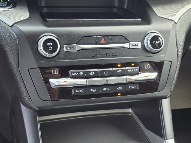 Used 2020 Ford Explorer XLT w/ Equipment Group 202A RWD image 21