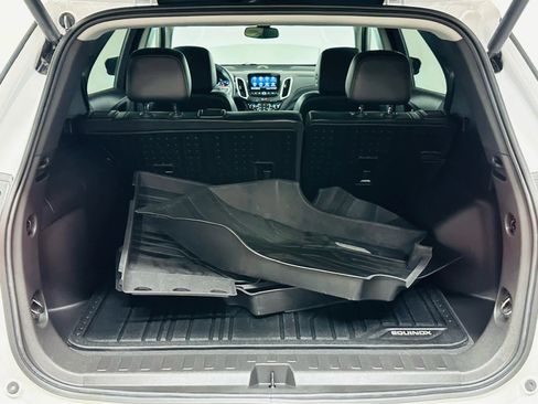 Used 2024 Chevrolet Equinox Premier AWD/4WD image 28