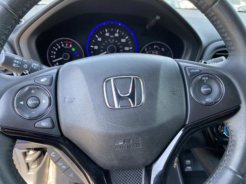 Used 2021 Honda HR-V Sport image 15