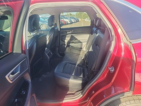 Used 2019 Ford Edge SEL w/ Equipment Group 201A FWD image 20