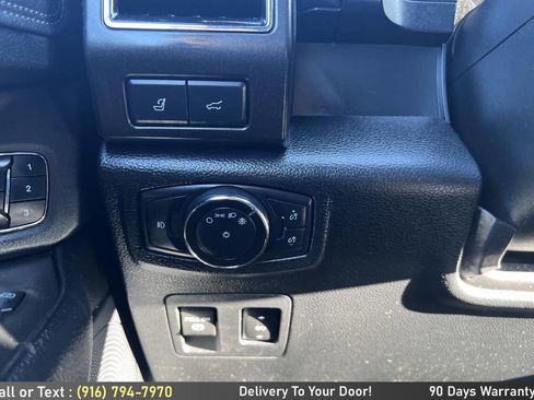 Used 2019 Ford Expedition Max Limited w/ Equipment Group 302A AWD/4WD image 30