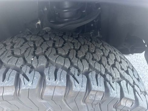 Used 2023 Ford Bronco Raptor AWD/4WD image 4