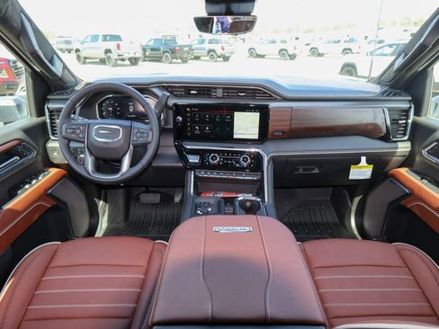 New 2026 GMC Sierra 2500 Denali Ultimate w/ Max Trailering Package AWD/4WD image 16