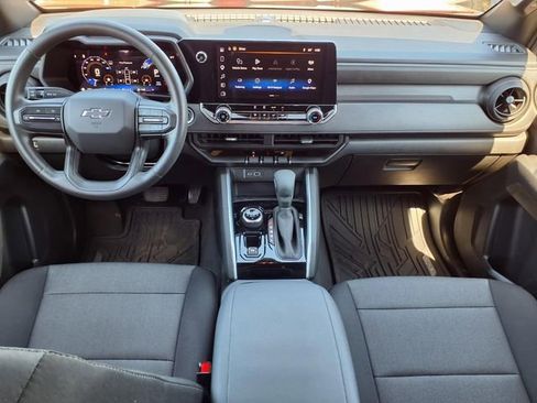 Used 2024 Chevrolet Colorado Trail Boss AWD/4WD image 8