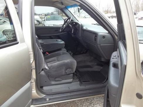 Used 2002 Chevrolet Avalanche 4x4 w/ Off-Road Suspension Pkg image 11