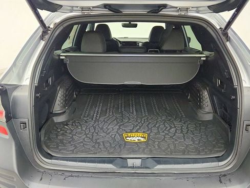 Used 2025 Subaru Outback Wilderness AWD/4WD image 20