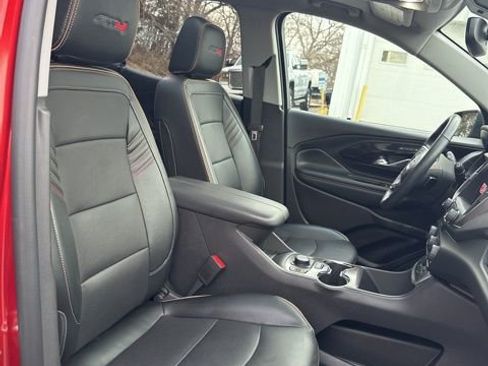 Used 2024 GMC Terrain AT4 w/ Infotainment Package II image 40