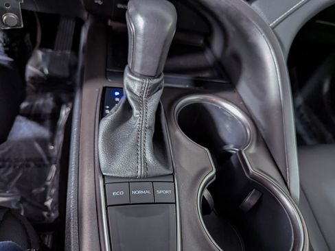 Used 2023 Toyota Camry SE image 24