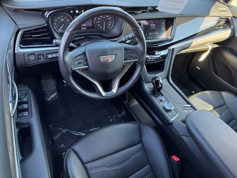 Certified 2024 Cadillac XT6 Premium Luxury w/ Platinum Package image 25
