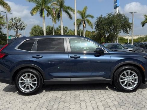 Used 2025 Honda CR-V EX image 13