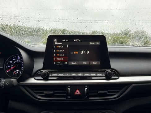 Used 2021 Kia Forte LXS FWD image 32