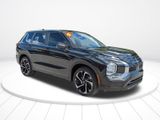 Used 2022 Mitsubishi Outlander ES image 2