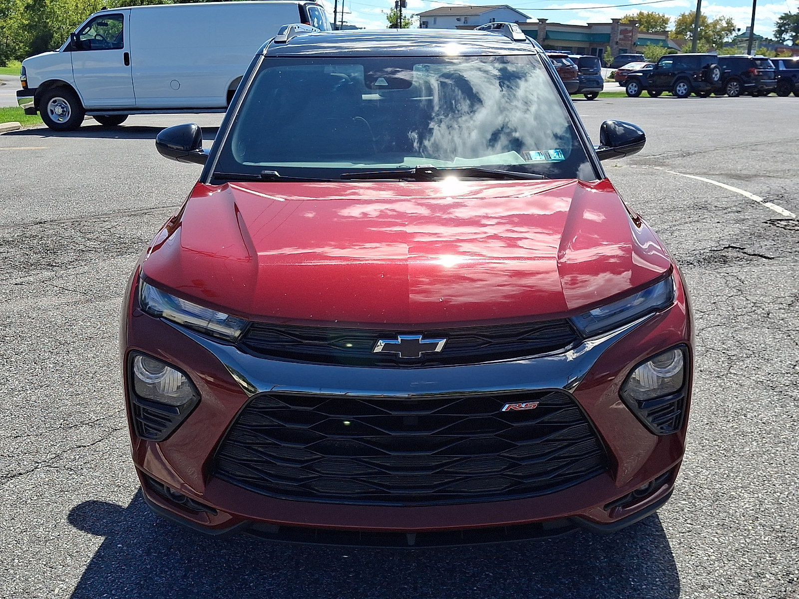 Used 2022 Chevrolet TrailBlazer RS w/ Sun and Liftgate Package AWD/4WD image 2