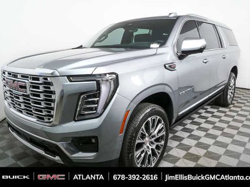 New 2026 GMC Yukon XL Denali w/ Denali Reserve Package image 32