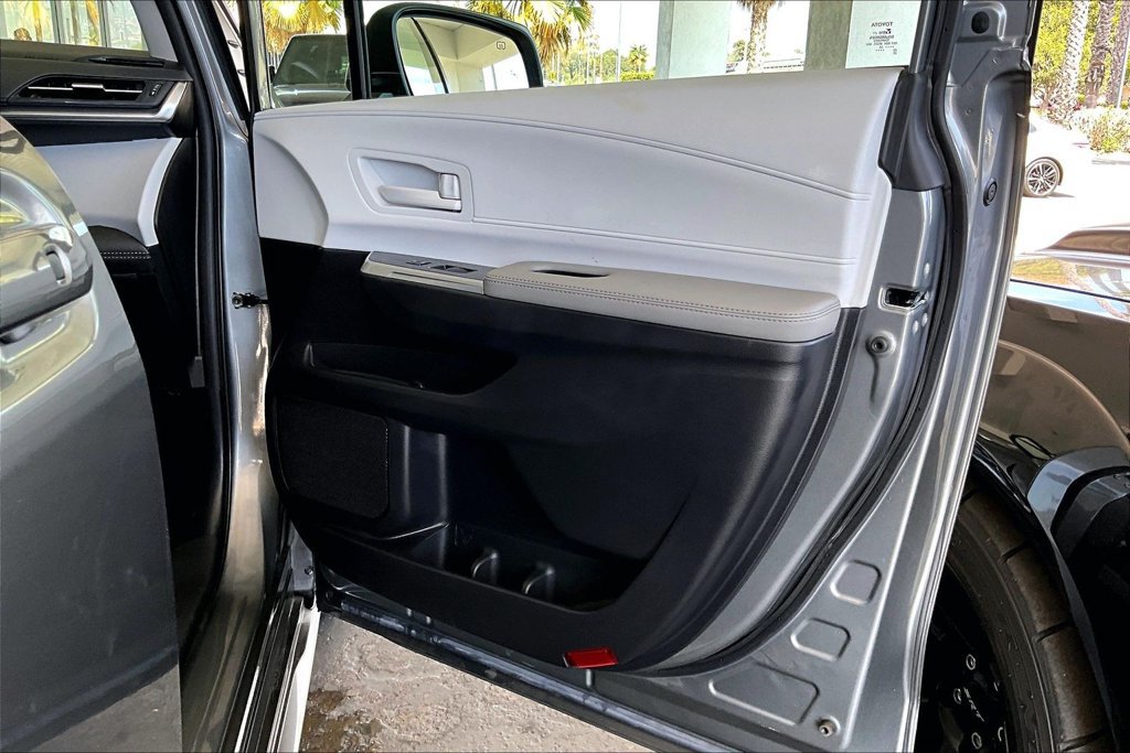 Certified 2026 Toyota Sienna LE AWD/4WD image 29