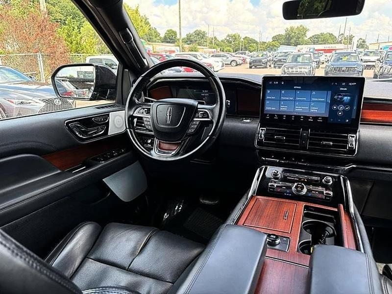 Used 2022 Lincoln Navigator Reserve AWD/4WD image 40