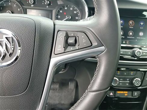 Used 2022 Buick Encore Preferred image 20