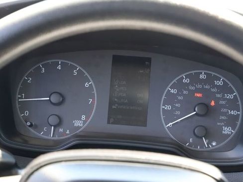 Used 2025 Toyota Corolla LE FWD image 23