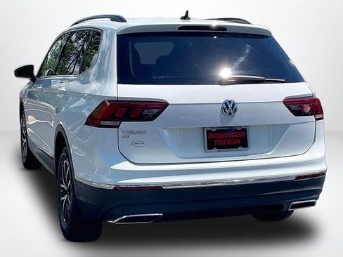 Used 2021 Volkswagen Tiguan SE FWD image 12