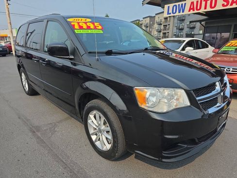 Used 2014 Dodge Grand Caravan SXT FWD image 1