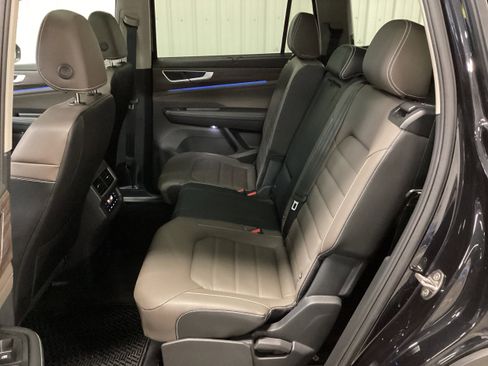 Used 2024 Volkswagen Atlas SEL image 32