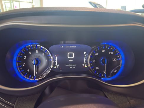 New 2026 Chrysler Pacifica Select AWD/4WD image 21