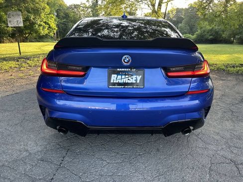 Used 2022 BMW 330i xDrive Sedan w/ M Sport Package AWD/4WD image 7