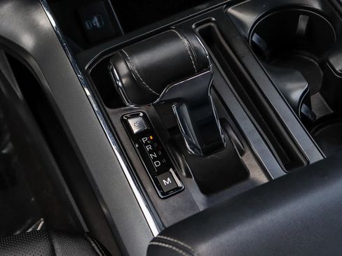 Used 2023 Ford F150 Lariat image 22