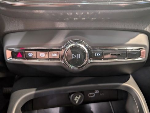 New 2026 Volvo XC40 B5 Plus w/ Protection Package Premier image 21
