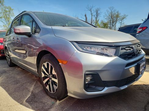 New 2026 Honda Odyssey EX-L image 2