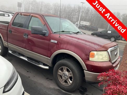 Used 2005 Ford F150 Lariat image 1