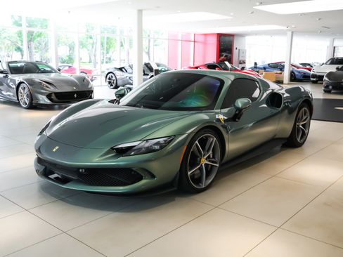 Used 2023 Ferrari 296 GTS RWD image 19
