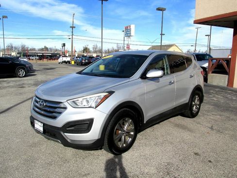 Used 2014 Hyundai Santa Fe Sport FWD image 2