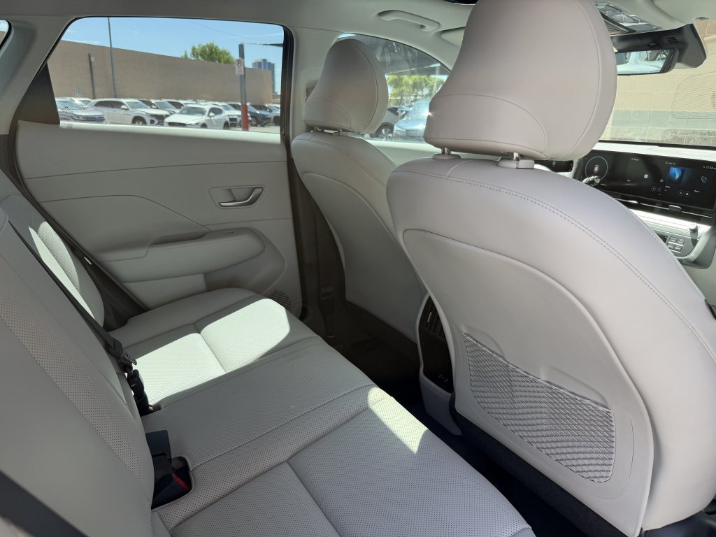 Used 2024 Hyundai Kona Limited FWD image 39