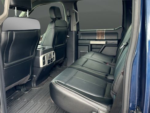 Used 2020 Ford F150 Lariat w/ Equipment Group 502A Luxury AWD/4WD image 23