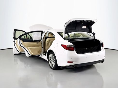 Used 2015 Lexus ES 350 w/ Luxury Package FWD image 25