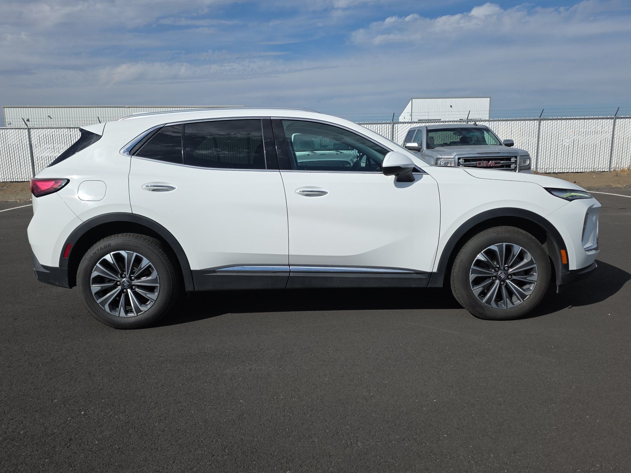 Used 2024 Buick Envision Preferred AWD/4WD image 9