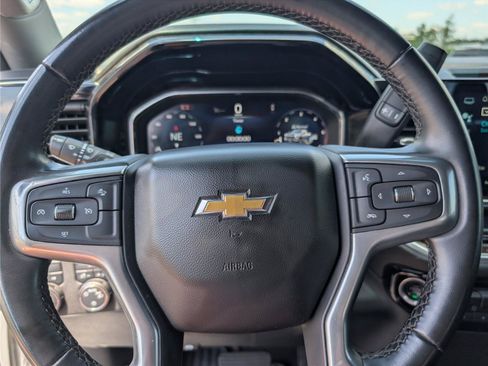 Used 2024 Chevrolet Silverado 2500 LT AWD/4WD image 23