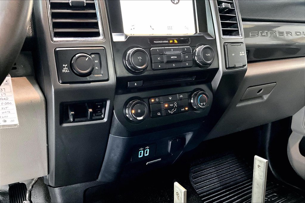 Used 2017 Ford F350 XLT w/ XLT Value Package AWD/4WD image 10