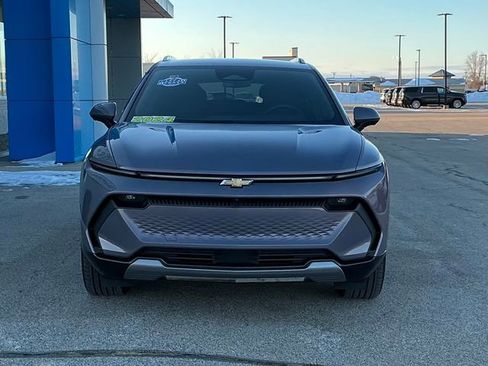 Used 2024 Chevrolet Equinox EV LT image 14