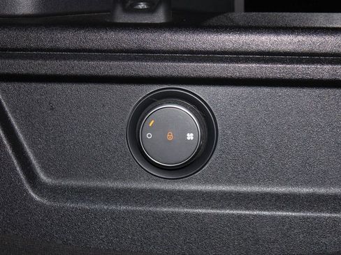 Used 2020 Land Rover Defender 110 X image 47