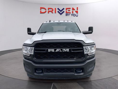 Used 2022 RAM 3500 Tradesman image 9