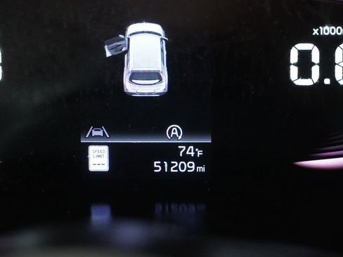 Used 2024 Kia Soul LX w/ Option Group 015 FWD image 33