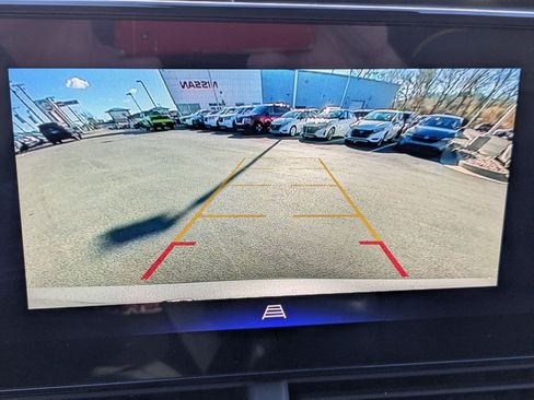 Used 2025 Chevrolet Trax ACTIV w/ Sunroof Package image 24