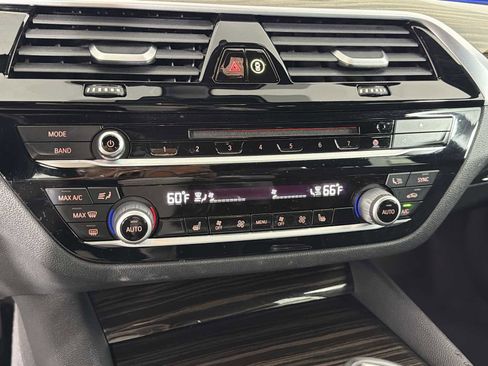 Used 2019 BMW 530i w/ Convenience Package image 30