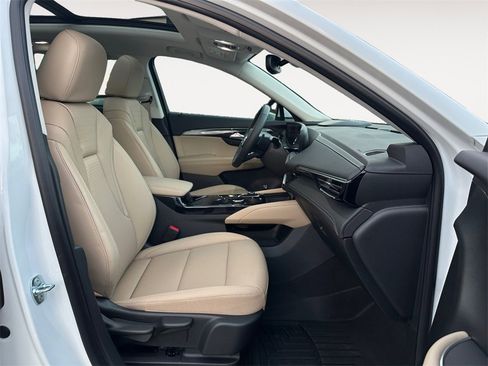 Used 2025 Buick Envision Preferred image 15