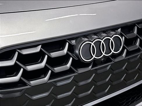 Used 2025 Audi A5 2.0T Premium w/ Convenience Package AWD/4WD image 31