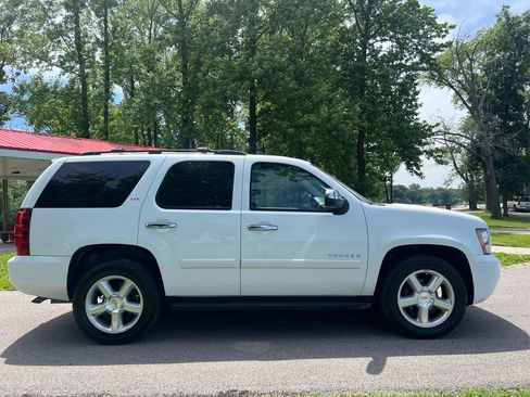 Used 2007 Chevrolet Tahoe LTZ w/ LTZ Preferred Equipment Group AWD/4WD image 5